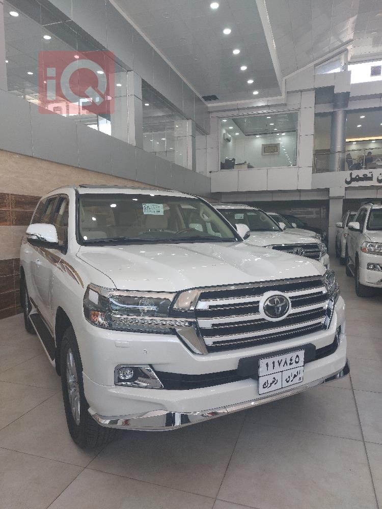 تويوتا لاندكروزر